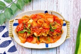 Gợi ý mâm cơm tối đơn giản và ngon lành chỉ 15K/người mà có tận 2 món thịt Gợi ý mâm cơm tối đơn giản và ngon lành chỉ 15K/người mà có tận 2 món thịt