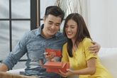 Nhân ngày 20/10, Gil Lê có động thái khiến các fan tan chảy Nhân ngày 20/10, Gil Lê có động thái khiến các fan tan chảy