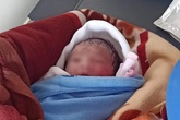 Bé gái sơ sinh bị bỏ rơi dưới trời nắng nóng ở Thái Bình: Nỗi đau tột cùng khi người vứt bỏ chính là con dâu của người phát hiện Bé gái sơ sinh bị bỏ rơi dưới trời nắng nóng ở Thái Bình: Nỗi đau tột cùng khi người vứt bỏ chính là con dâu của người phát hiện
