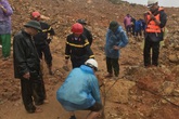 Công tác tìm kiếm 15 công nhân mất tích ở Rào Trăng 3 tiếp tục gặp khó, lượng đất đá đổ xuống ước tính trên 30.000m3 Công tác tìm kiếm 15 công nhân mất tích ở Rào Trăng 3 tiếp tục gặp khó, lượng đất đá đổ xuống ước tính trên 30.000m3