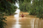 Báo Gia đình và Xã hội kêu gọi ủng hộ đồng bào bị bão lũ miền Trung Báo Gia đình và Xã hội kêu gọi ủng hộ đồng bào bị bão lũ miền Trung