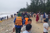 Thừa Thiên – Huế: Khẩn trương khắc phục tình trạng sạt lở bờ biển sau mưa bão Thừa Thiên – Huế: Khẩn trương khắc phục tình trạng sạt lở bờ biển sau mưa bão