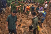 3 người dân mất tích khi đi làm rẫy, nghi bị vùi lấp do sạt lở đất 3 người dân mất tích khi đi làm rẫy, nghi bị vùi lấp do sạt lở đất