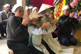 Xúc động hình ảnh hàng nghìn người dân Hà Tĩnh đưa tiễn liệt sỹ thuộc Đoàn Kinh tế Quốc phòng 337 về với đất mẹ Xúc động hình ảnh hàng nghìn người dân Hà Tĩnh đưa tiễn liệt sỹ thuộc Đoàn Kinh tế Quốc phòng 337 về với đất mẹ