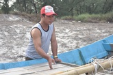 Nghe ngư dân kể chuyện dùng những chiếc thuyền nan vào vũng lũ cứu người Nghe ngư dân kể chuyện dùng những chiếc thuyền nan vào vũng lũ cứu người