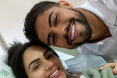 Cầu thủ Brazil đỡ đẻ cho vợ ngoài hành lang Cầu thủ Brazil đỡ đẻ cho vợ ngoài hành lang