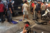 TP.HCM: Ô tô "điên" tông hàng loạt xe máy tại giao lộ, nhiều nạn nhân bị thương khiến người đi đường kinh hãi TP.HCM: Ô tô "điên" tông hàng loạt xe máy tại giao lộ, nhiều nạn nhân bị thương khiến người đi đường kinh hãi