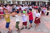Hoạt động ngoại khóa: Sau giờ học là giờ… “giữ trẻ” giá cao? Hoạt động ngoại khóa: Sau giờ học là giờ… “giữ trẻ” giá cao?