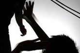 Khởi tố vụ em sát hại chị ruột trong căn phòng khoá cửa Khởi tố vụ em sát hại chị ruột trong căn phòng khoá cửa