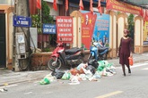 Hà Nội: Người dân phố An Dương khốn khổ vì rác chất đầy đường Hà Nội: Người dân phố An Dương khốn khổ vì rác chất đầy đường