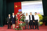 Tổng Giám đốc EVN Trần Đình Nhân và lãnh đạo Tổng công ty Điện lực miền Bắc thăm và chúc mừng các đơn vị đào tạo nhân Ngày Hiến chương Nhà giáo Việt Nam 20/11 Tổng Giám đốc EVN Trần Đình Nhân và lãnh đạo Tổng công ty Điện lực miền Bắc thăm và chúc mừng các đơn vị đào tạo nhân Ngày Hiến chương Nhà giáo Việt Nam 20/11