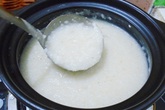 Thêm 1 thao tác này, nấu cháo ngon bất bại, ăn hết đau ốm, tan mỏi mệt và bị ghiền Thêm 1 thao tác này, nấu cháo ngon bất bại, ăn hết đau ốm, tan mỏi mệt và bị ghiền