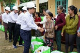 Tổng Giám đốc EVNNPT thăm, trao quà hỗ trợ nhân dân miền Trung và kiểm công tác khắc phục hậu quả mưa lũ| Tổng Giám đốc EVNNPT thăm, trao quà hỗ trợ nhân dân miền Trung và kiểm công tác khắc phục hậu quả mưa lũ|