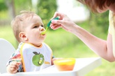 Mách mẹ bí quyết chọn thực phẩm hữu cơ chất lượng hàng đầu cho con Mách mẹ bí quyết chọn thực phẩm hữu cơ chất lượng hàng đầu cho con