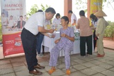 Dược Hậu Giang cùng 27 bác sĩ tình nguyện đến Huế giúp người dân vùng lũ Dược Hậu Giang cùng 27 bác sĩ tình nguyện đến Huế giúp người dân vùng lũ