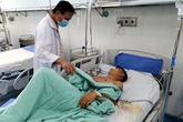 Một thanh niên bị bắn hơn 10 viên đạn súng hoa cải Một thanh niên bị bắn hơn 10 viên đạn súng hoa cải