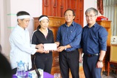 Chương trình thiện nguyện của Báo Gia đình & Xã hội: Nghĩa tình nơi “rốn lũ” miền Trung Chương trình thiện nguyện của Báo Gia đình & Xã hội: Nghĩa tình nơi “rốn lũ” miền Trung