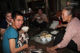 Người mẹ già từng muốn cho 6 con dại ăn một bữa thật no rồi uống thuốc độc cùng chết đã qua đời Người mẹ già từng muốn cho 6 con dại ăn một bữa thật no rồi uống thuốc độc cùng chết đã qua đời