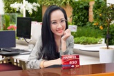 Cứ ngỡ Sao sính hàng ngoại, ai dè trong túi cũng có loại thuốc ‘Made in Vietnam’ này Cứ ngỡ Sao sính hàng ngoại, ai dè trong túi cũng có loại thuốc ‘Made in Vietnam’ này