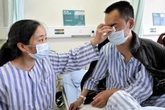 Hai vợ chồng khóc ân hận khi biết mình mắc ung thư gan từ thói quen ăn hoa quả Hai vợ chồng khóc ân hận khi biết mình mắc ung thư gan từ thói quen ăn hoa quả