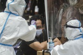 Người đàn ông ở Hà Nội phát hiện mắc COVID-19 ngay khi về nước Người đàn ông ở Hà Nội phát hiện mắc COVID-19 ngay khi về nước