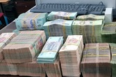 Công an TP Hà Nội triệt phá thành công vụ chuyển gần 30.000 tỉ đồng trái phép từ Việt Nam ra nước ngoài Công an TP Hà Nội triệt phá thành công vụ chuyển gần 30.000 tỉ đồng trái phép từ Việt Nam ra nước ngoài