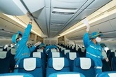 Đình chỉ 15 ngày trưởng đoàn tiếp viên Vietnam Airlines Đình chỉ 15 ngày trưởng đoàn tiếp viên Vietnam Airlines