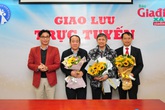 Giao lưu trực tuyến: Chiến lược Dân số Việt Nam tới năm 2030 - Cơ hội và thách thức Giao lưu trực tuyến: Chiến lược Dân số Việt Nam tới năm 2030 - Cơ hội và thách thức