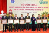 Giám đốc Bệnh viện Việt Đức nhận danh hiệu Anh hùng Lao động thời kỳ đổi mới Giám đốc Bệnh viện Việt Đức nhận danh hiệu Anh hùng Lao động thời kỳ đổi mới