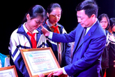 Hà Tĩnh: Biểu dương hàng chục trẻ em gái đạt thành tích cao trong học tập Hà Tĩnh: Biểu dương hàng chục trẻ em gái đạt thành tích cao trong học tập