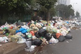 Hà Nội: Xuyên đêm di dời hơn 200 tấn rác thải tồn đọng trước thềm năm mới Hà Nội: Xuyên đêm di dời hơn 200 tấn rác thải tồn đọng trước thềm năm mới