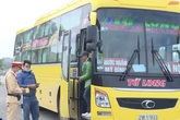 Thanh Hóa tạm dừng hoạt động tập trung đông người không cần thiết từ 15/12. Thanh Hóa tạm dừng hoạt động tập trung đông người không cần thiết từ 15/12.