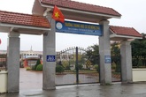 Một phó hiệu trưởng tại Hải Phòng bị tố bắt học sinh tự tát vào mặt Một phó hiệu trưởng tại Hải Phòng bị tố bắt học sinh tự tát vào mặt