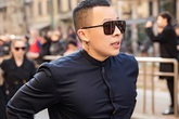 Vũ Khắc Tiệp xin lỗi sau bị "ném đá" vì thái độ ở khu cách ly COVID-19 Vũ Khắc Tiệp xin lỗi sau bị "ném đá" vì thái độ ở khu cách ly COVID-19