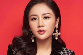 Ca sĩ Văn Mai Hương tặng 500 bộ quần áo chống dịch và khẩu trang y tế Ca sĩ Văn Mai Hương tặng 500 bộ quần áo chống dịch và khẩu trang y tế