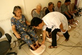 Cơ hội và thách thức từ xu hướng già hóa dân số nhanh ở Việt Nam Cơ hội và thách thức từ xu hướng già hóa dân số nhanh ở Việt Nam
