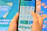Uống cốc trà đá, trả tiền điện... chỉ 1 nút ấn điện thoại là xong Uống cốc trà đá, trả tiền điện... chỉ 1 nút ấn điện thoại là xong