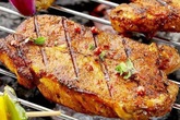 Bạn phải bỏ ngay kiểu xiên thịt để nướng đi kẻo gặp họa, đây mới là cách nướng thịt đúng từ các chuyên gia Bạn phải bỏ ngay kiểu xiên thịt để nướng đi kẻo gặp họa, đây mới là cách nướng thịt đúng từ các chuyên gia