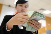 Tính mức chịu thuế thu nhập cá nhân: Không nên áp dụng như nhau? Tính mức chịu thuế thu nhập cá nhân: Không nên áp dụng như nhau?