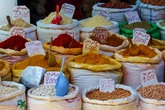 Thiên đường gia vị và các đồ thủ công mỹ nghệ tinh xảo tại khu chợ truyền thống mà bạn xác định mất nửa tiếng chỉ để mặc cả 1 món đồ Thiên đường gia vị và các đồ thủ công mỹ nghệ tinh xảo tại khu chợ truyền thống mà bạn xác định mất nửa tiếng chỉ để mặc cả 1 món đồ
