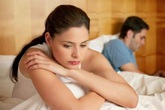 Cưới tôi xong chồng chỉ thích tự xử Cưới tôi xong chồng chỉ thích tự xử
