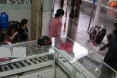 Vụ tai nạn éo le khiến người xem sửng sốt chẳng biết nên đổ lỗi cho ai Vụ tai nạn éo le khiến người xem sửng sốt chẳng biết nên đổ lỗi cho ai