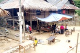 Phạt tiền thầy mo tổ chức ăn vía linh đình tại bản vùng cao trong mùa dịch COVID-19 Phạt tiền thầy mo tổ chức ăn vía linh đình tại bản vùng cao trong mùa dịch COVID-19