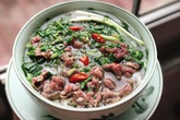 Tự nấu phở bò xịn sò tại nhà bằng một tuyệt chiêu không phải ai cũng biết Tự nấu phở bò xịn sò tại nhà bằng một tuyệt chiêu không phải ai cũng biết