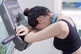 Dừng tập thể dục ngay khi thấy 9 dấu hiệu này, kẻo lợi không bằng hại Dừng tập thể dục ngay khi thấy 9 dấu hiệu này, kẻo lợi không bằng hại