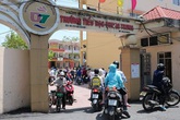 Phụ huynh Hải Phòng có con bị phê bình vì đến sớm mong... bình yên Phụ huynh Hải Phòng có con bị phê bình vì đến sớm mong... bình yên