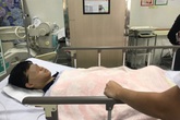 'Cây phượng đổ ngay trước mặt, con chạy không kịp' 'Cây phượng đổ ngay trước mặt, con chạy không kịp'