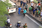 Hà Nội: Nữ sinh đang tham gia giao thông tự ngã xuống đường tử vong Hà Nội: Nữ sinh đang tham gia giao thông tự ngã xuống đường tử vong