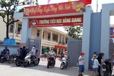 Học sinh, người dân kêu than vì bị xưởng sản xuất cao su “bức tử” Học sinh, người dân kêu than vì bị xưởng sản xuất cao su “bức tử”