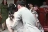 Từ clip chú rể bế cô dâu qua cửa vào nhà: Cô dâu có bầu trước khi cưới có mang lại xui xẻo cho nhà chồng? Từ clip chú rể bế cô dâu qua cửa vào nhà: Cô dâu có bầu trước khi cưới có mang lại xui xẻo cho nhà chồng?